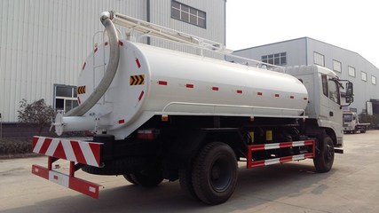 專業定制廣東東風吸糞車，多利卡系列支持分期，高清細節圖一覽